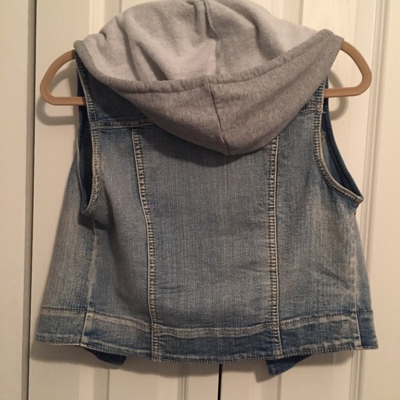 Jean Vest with Removable Hood - Picture 4 of 8